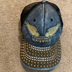 Robin’s jeans trucker cap in black with gold wings and crystals (one size)